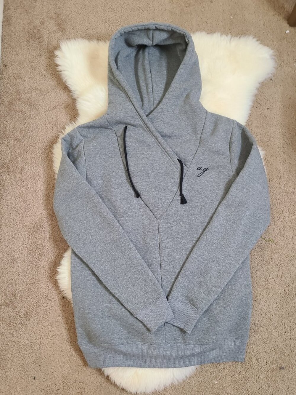 Rare Adonis. gear Gray Hooded Sweat Top - M
